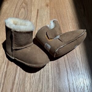 UGG Australia Kangaroo Ugg baby boots Brown Size Large